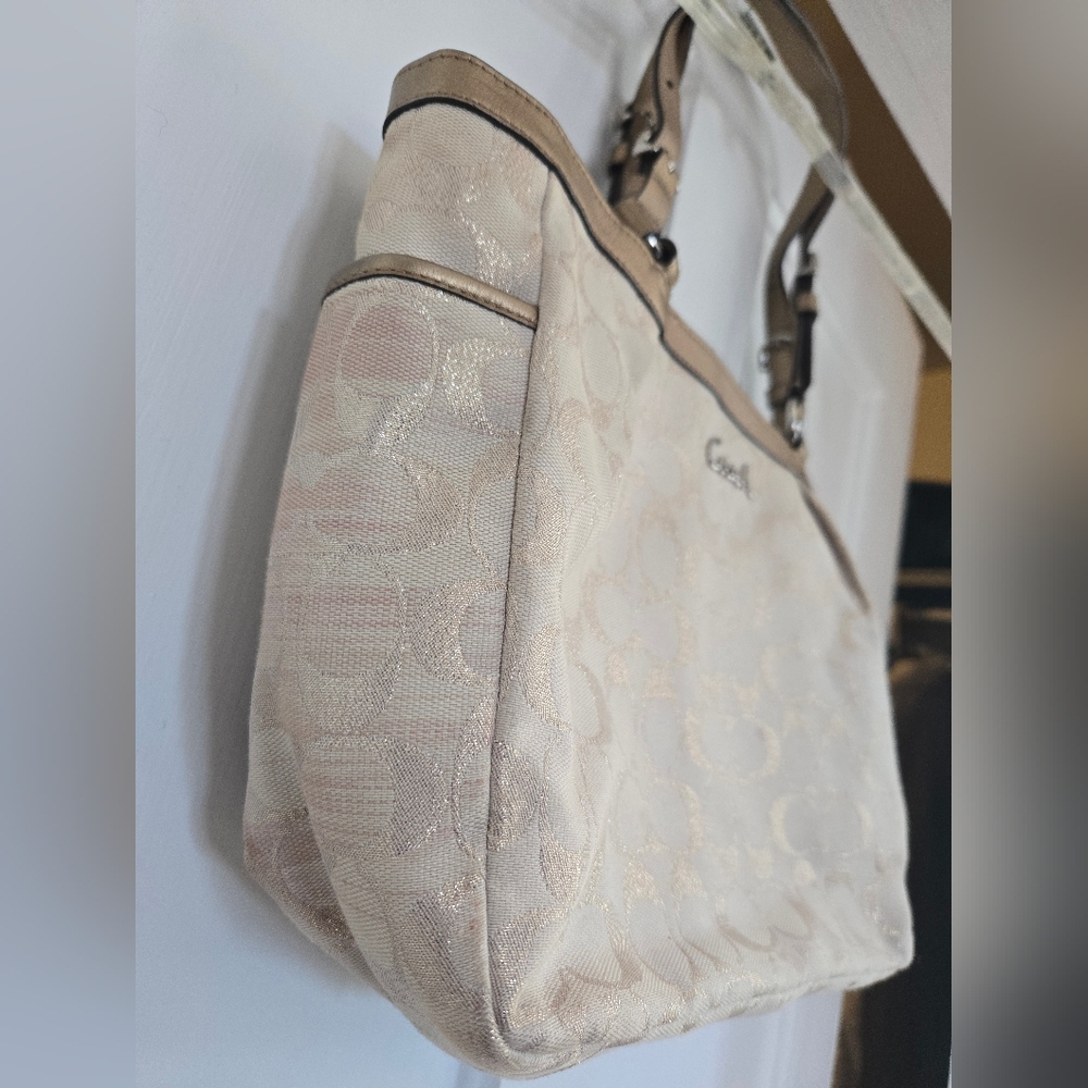 Coach Signature Canvas Shoulder Bag in Champagne - Picture 11 of 14